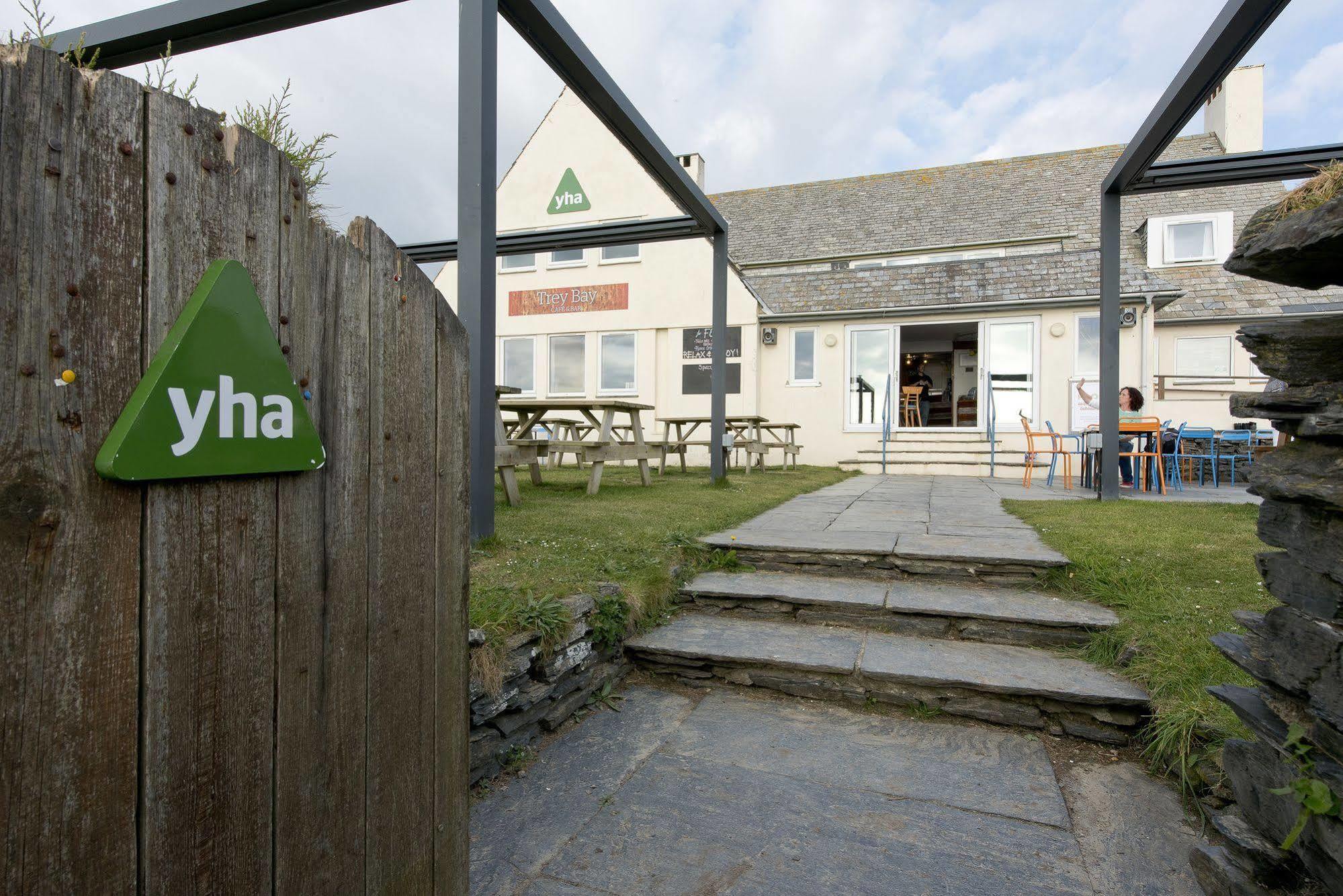 Yha Treyarnon Bay Hostel Padstow Εξωτερικό φωτογραφία