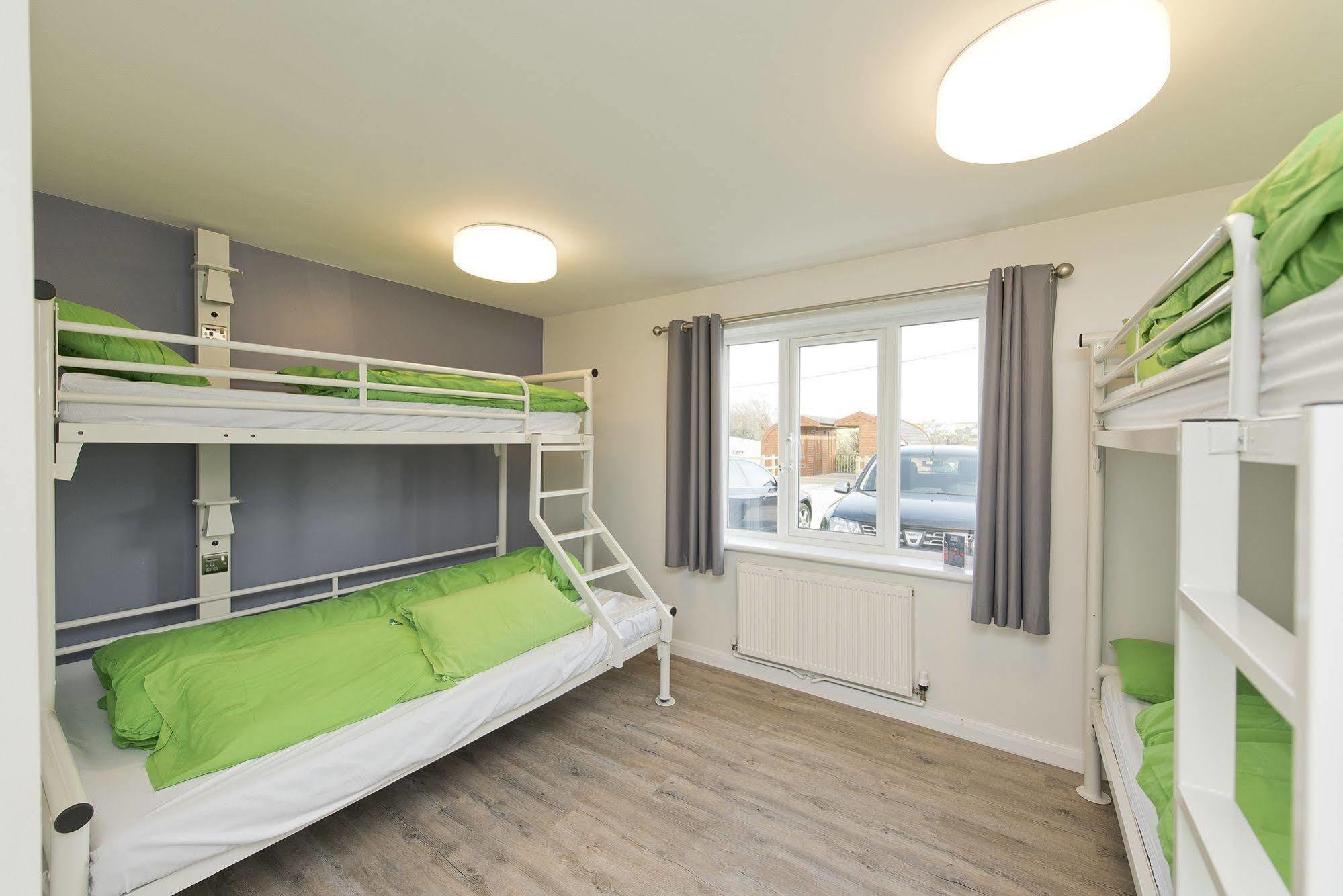 Yha Treyarnon Bay Hostel Padstow Εξωτερικό φωτογραφία
